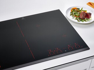 En Electrolux Infinite™ Pure induktionshäll