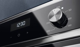 Electrolux varmluftsugn med ånga